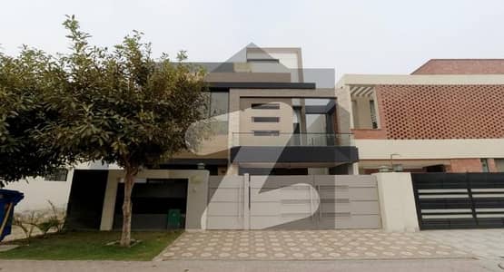 Highly-Coveted Prime Location 10 Marla House Is Available In Bahria Orchard Phase 1 - Southern For Sale