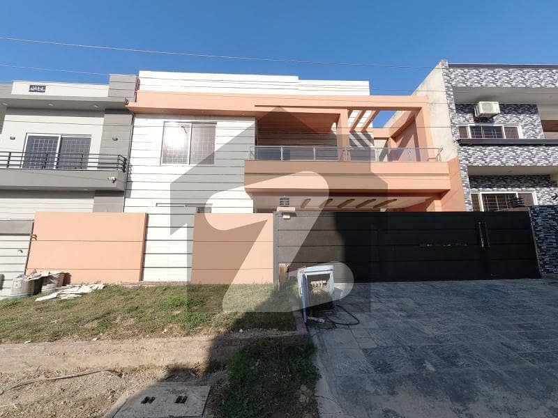 On Excellent Location House Of 14 Marla Is Available For sale In Jinnah Gardens Phase 1