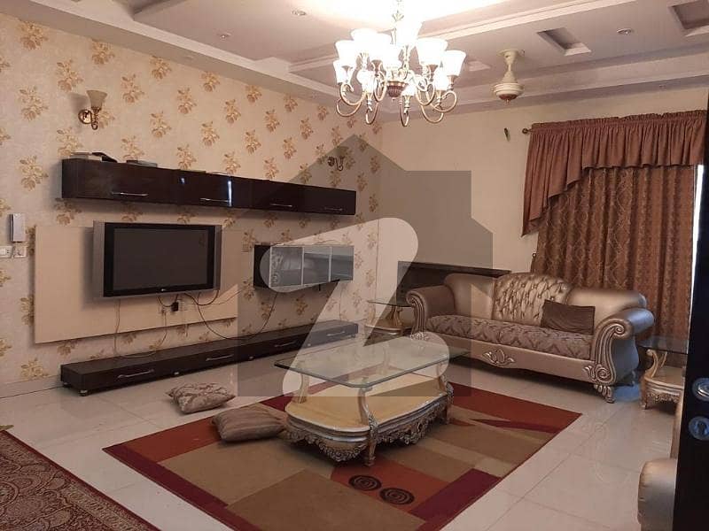 1 KANAL TOP LOCATION CHEAP PRICE RESIDENTIAL HOUSE FOR SALE IN DHA PHASE 5 BLOCK K.