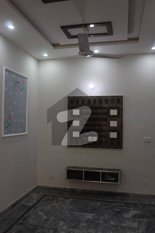 جوبلی ٹاؤن ۔ بلاک سی جوبلی ٹاؤن,لاہور میں 3 کمروں کا 3 مرلہ مکان 1.25 کروڑ میں برائے فروخت۔