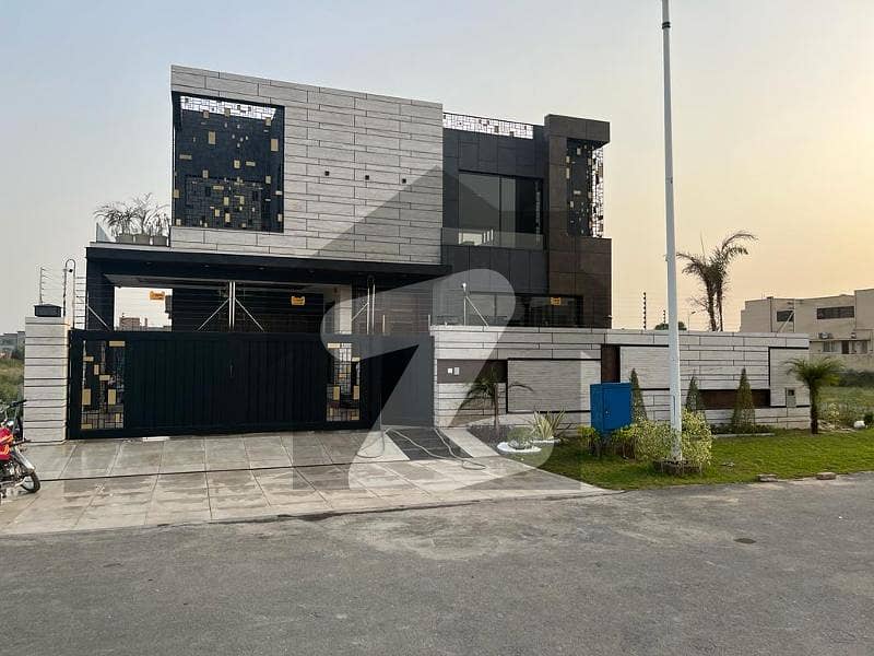 One Kanal Luxury Ultra-Modern Design House For Sale In DHA