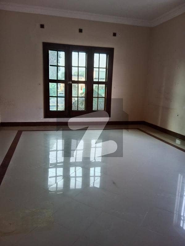 Livable House 80x140=1244 Sq-yard Gali Corner Available for sale