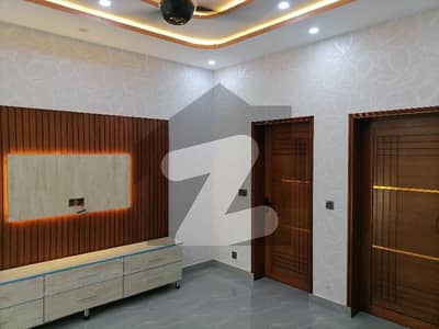 Tripple Storey 5 Marla House For sale In Golf View Lane Lahore