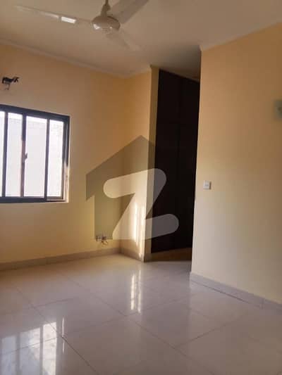 2 Bedrooms Apartment For Rent In Bukhari Commercial Area