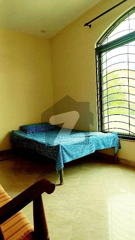 پاک عرب ہاؤسنگ سوسائٹی لاہور میں 7 کمروں کا 10 مرلہ مکان 4.0 کروڑ میں برائے فروخت۔