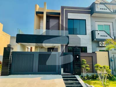 Facing Park 10 Marla Brand New Ultra Modern Design With Double Height Lobby House For Sale In Valencia Town
