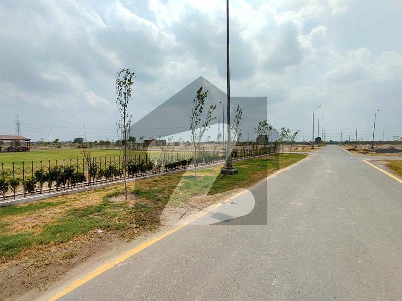 5 Marla Central Location Plot For Sale In Tulip Block Park View City Lahore