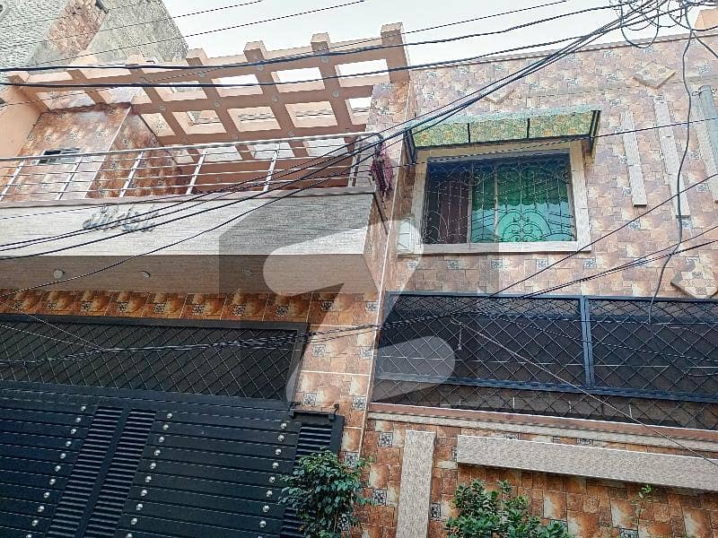 شالیمار لنک روڈ لاہور میں 5 کمروں کا 8 مرلہ مکان 3.9 کروڑ میں برائے فروخت۔