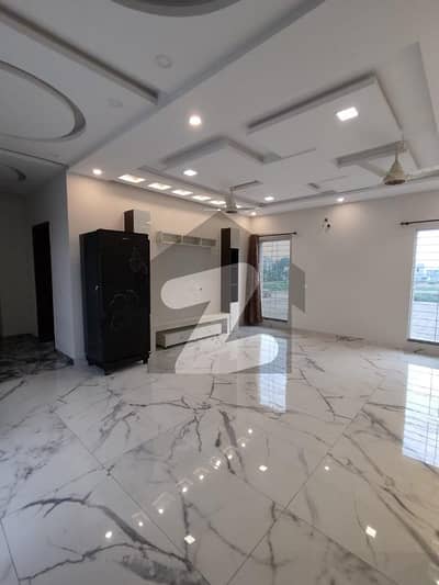 10 Marla Most Beautiful Location House For Rent In DHA Phase 5-D