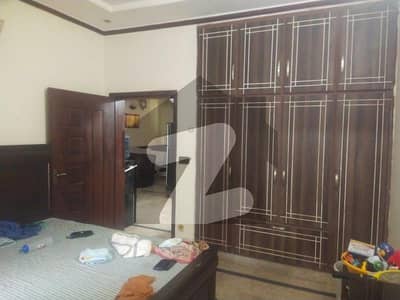مرغزار آفیسرز کالونی لاہور میں 5 کمروں کا 10 مرلہ دفتر 82.0 ہزار میں کرایہ پر دستیاب ہے۔