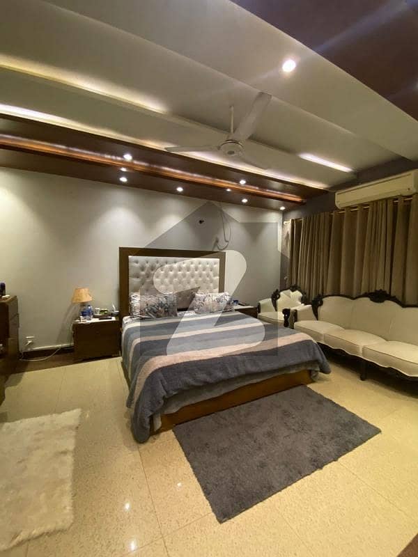 بحریہ ٹاؤن ۔ سفاری ولاز 3 بحریہ ٹاؤن راولپنڈی,راولپنڈی میں 3 کمروں کا 10 مرلہ مکان 4.5 کروڑ میں برائے فروخت۔
