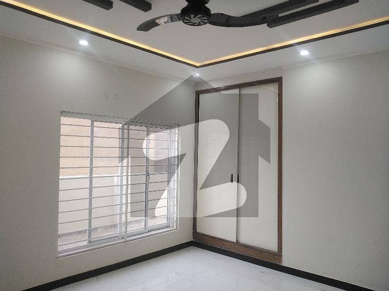 12 Marla Upper Portion In Islamabad Is Available For Rent