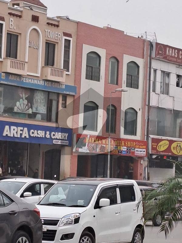 بحریہ ٹاؤن شاہین بلاک بحریہ ٹاؤن سیکٹر B,بحریہ ٹاؤن,لاہور میں 2 کمروں کا 5 مرلہ عمارت 11.0 کروڑ میں برائے فروخت۔