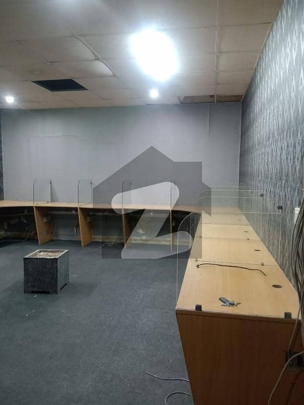Commercial Office Floor With 50 Person Siting Capacity 5 cabins Partation Available For Rent In Barkat Market Garden Town Lahore