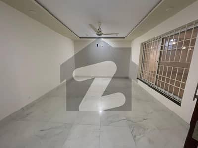 شاہ جمال لاہور میں 5 کمروں کا 1 کنال مکان 8.0 کروڑ میں برائے فروخت۔