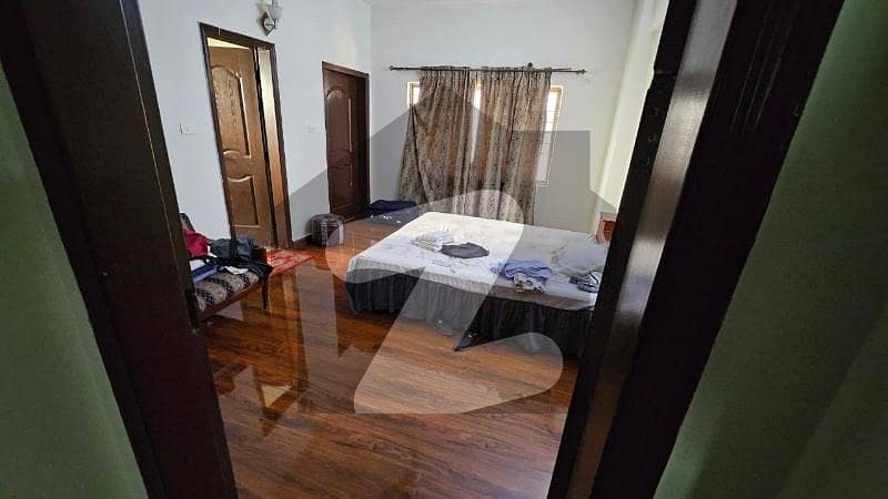 7th Floor 3 Bed Apartment For Sale In Askari 11 Lahore.