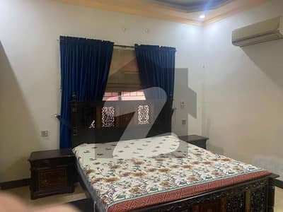 گارڈن ٹاؤن - احمد بلاک گارڈن ٹاؤن,لاہور میں 2 کمروں کا 15 مرلہ زیریں پورشن 1.45 لاکھ میں کرایہ پر دستیاب ہے۔