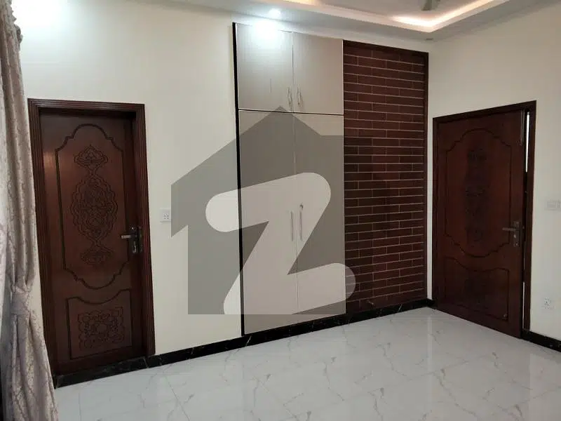 10 Marla Luxurious Upper Portion For Rent - CPHSL
