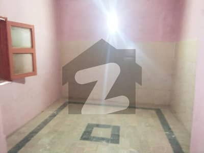 2nd floor ka 80 yards , 3 rooms House for RENT in North Karachi 5-c/2, 17000. rs rent final