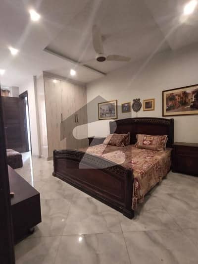 سلی ٹاؤن لاہور میں 4 کمروں کا 8 مرلہ مکان 80.0 ہزار میں کرایہ پر دستیاب ہے۔