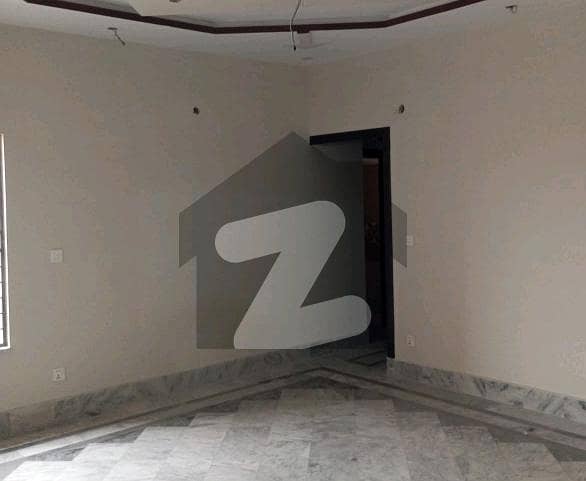 ماڈل ٹاؤن ۔ بلاک کے ماڈل ٹاؤن,لاہور میں 2 کمروں کا 1 کنال بالائی پورشن 70.0 ہزار میں کرایہ پر دستیاب ہے۔