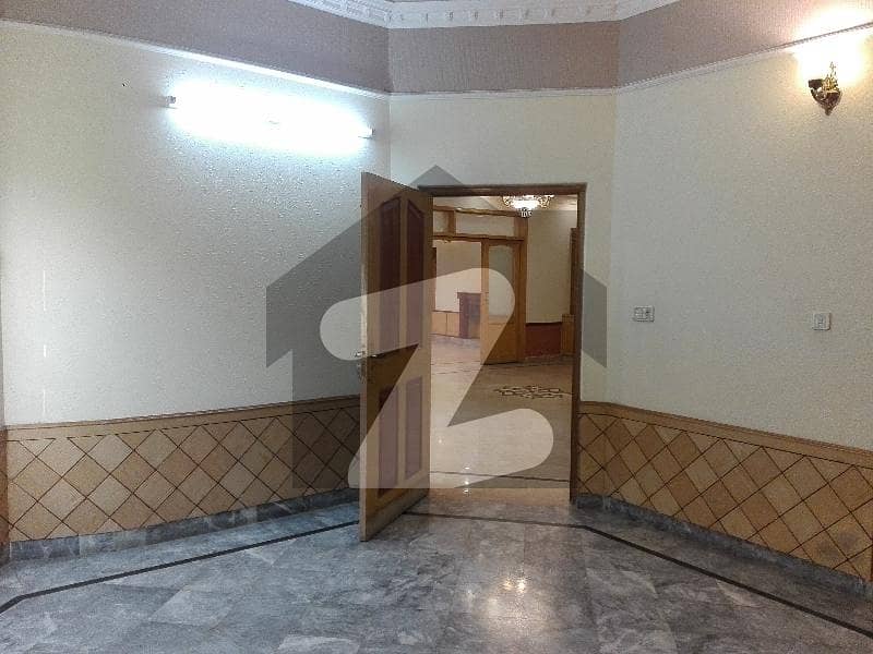 Upper Portion In Model Town Block F For Rent