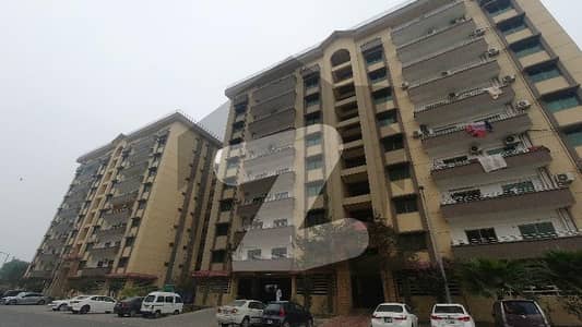 عسکری 11 ۔ سیکٹر بی اپارٹمنٹس عسکری 11,عسکری,لاہور میں 3 کمروں کا 11 مرلہ فلیٹ 3.1 کروڑ میں برائے فروخت۔