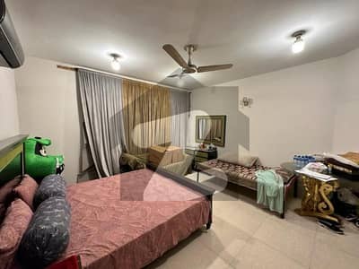 گلبرگ 2 گلبرگ,لاہور میں 5 کمروں کا 2 کنال مکان 7.3 لاکھ میں کرایہ پر دستیاب ہے۔