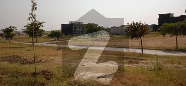 1 Kanal Developed Possession Plot Available For Sale