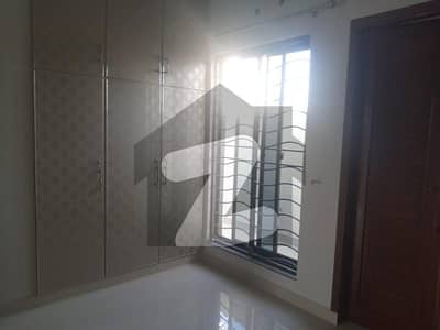 5 Marla Beautiful Portion For Rent In Etihad Town