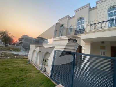 D-12 Brand New Modern 40 X 80 House For Sale