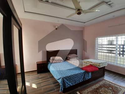 شاہین ٹاؤن فیز 2 شاہین ٹاؤن,اسلام آباد میں 3 کمروں کا 10 مرلہ مکان 2.6 کروڑ میں برائے فروخت۔