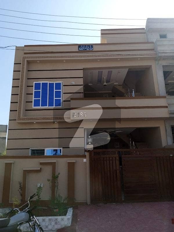 پنجاب گورنمنٹ سرونٹ ہاؤسنگ فاؤنڈیشن (پی جی ایس ایچ ایف) راولپنڈی میں 4 کمروں کا 5 مرلہ مکان 1.55 کروڑ میں برائے فروخت۔