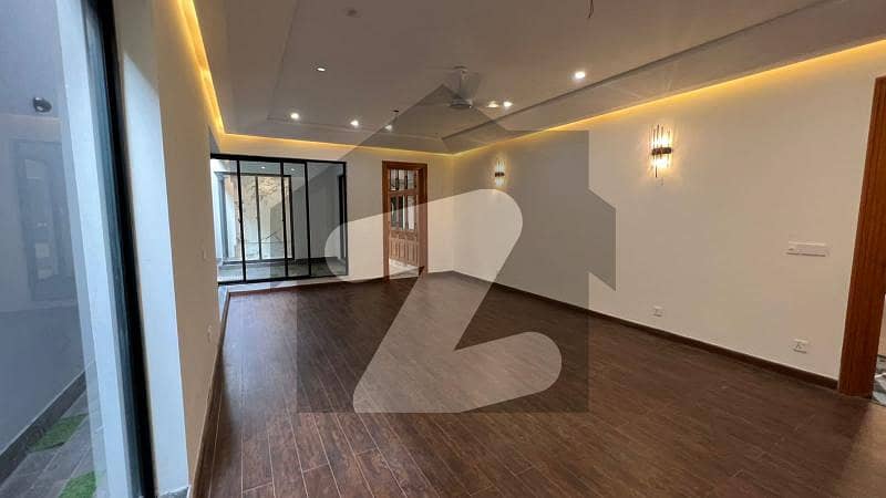 DHA PHASE 6 N BLOCK 1 KANAL UPPER PORTION FOR RENT