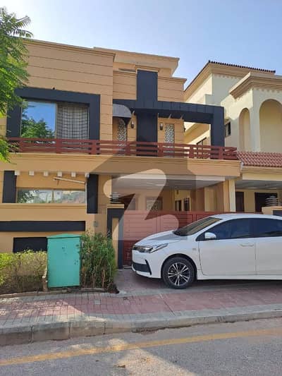 10 Marla House With Gas Installed For Sale In Bahria Town Phase 7.