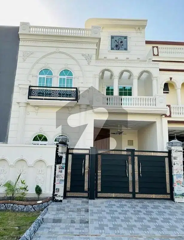 5 Marla House Near Park/Mosque/Mrkt Available For Rent