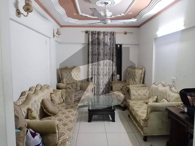 FOR RENT 3 BED DD FLAT (2ND FLOOR WITH ROOF) IN KINGS COTTAGES, BLOCK-7 GULISTAN-E-JAUHAR