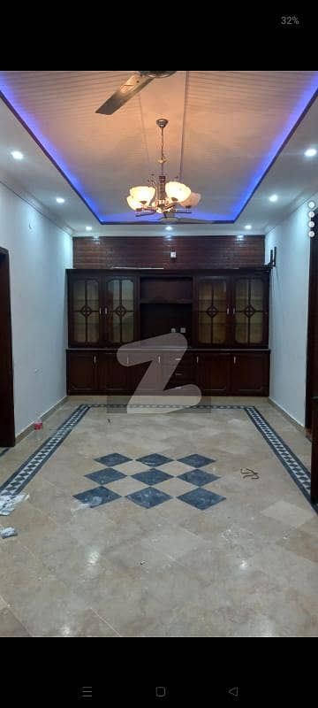 سوان گارڈن ۔ بلاک بی سوان گارڈن,اسلام آباد میں 4 کمروں کا 9 مرلہ مکان 1.0 لاکھ میں کرایہ پر دستیاب ہے۔