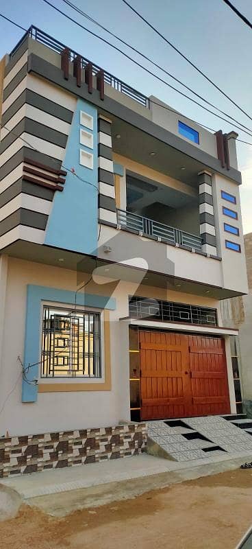 یونیورسٹی روڈ کراچی میں 3 کمروں کا 10 مرلہ مکان 4.1 کروڑ میں برائے فروخت۔