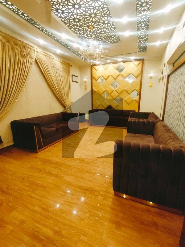عبداللہ گارڈنز ایسٹ کینال روڈ,کینال روڈ,فیصل آباد میں 5 کمروں کا 1 کنال مکان 15.0 کروڑ میں برائے فروخت۔