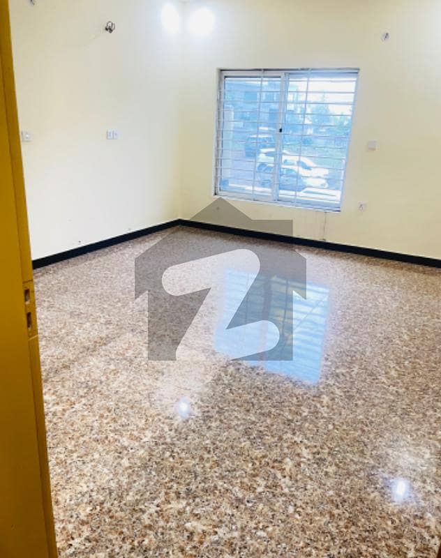 1 Kanal Independent Upper Portion For Rent In Pakistan Town