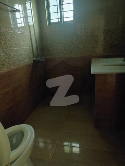 1 KANAL UPPER PORTION WITH GAS AVAILABLE FOR RENT IN DHA RAHBER SECTOR 1 BLOCK C