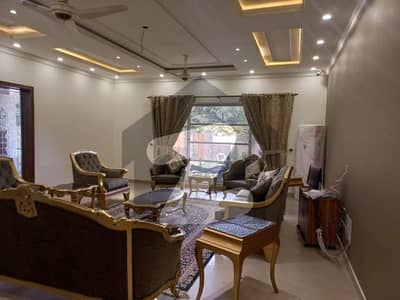 ماڈل ٹاؤن لاہور میں 8 کمروں کا 1 کنال مکان 16.0 کروڑ میں برائے فروخت۔