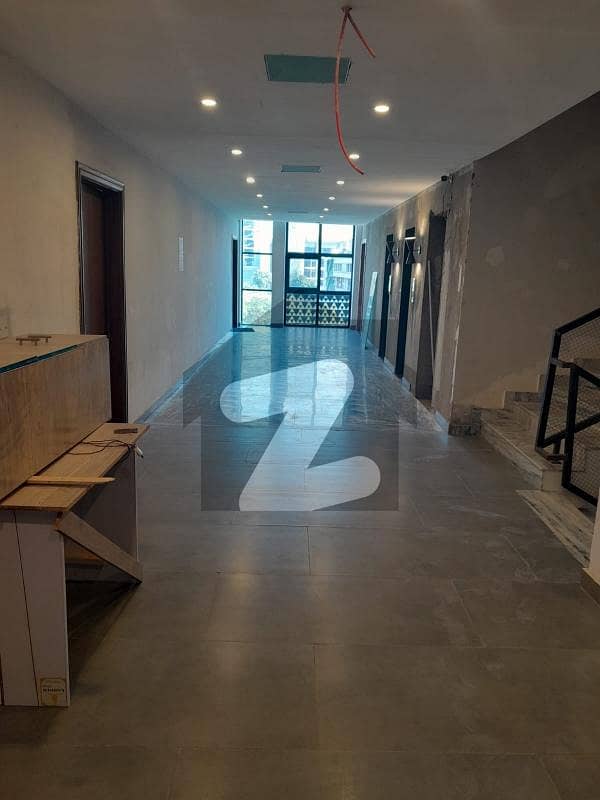 Gulberg brand new 807 sqft (rented) office is available for sale.