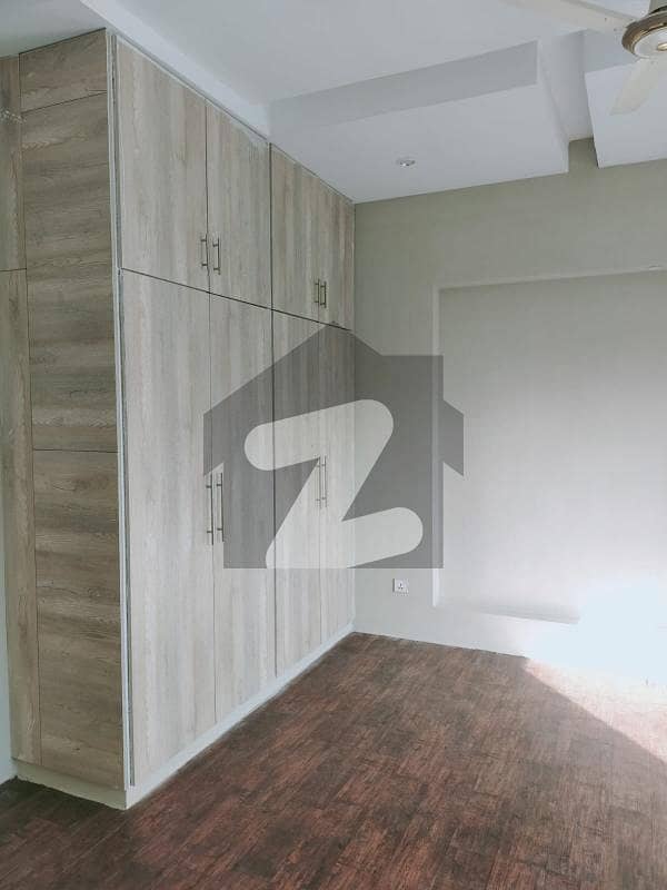 5 MARLA BEAUTIFUL HOUSE AVAILABLE FOR SALE IN DHA RAHBER 11 SECTOR 2 BLOCK H
