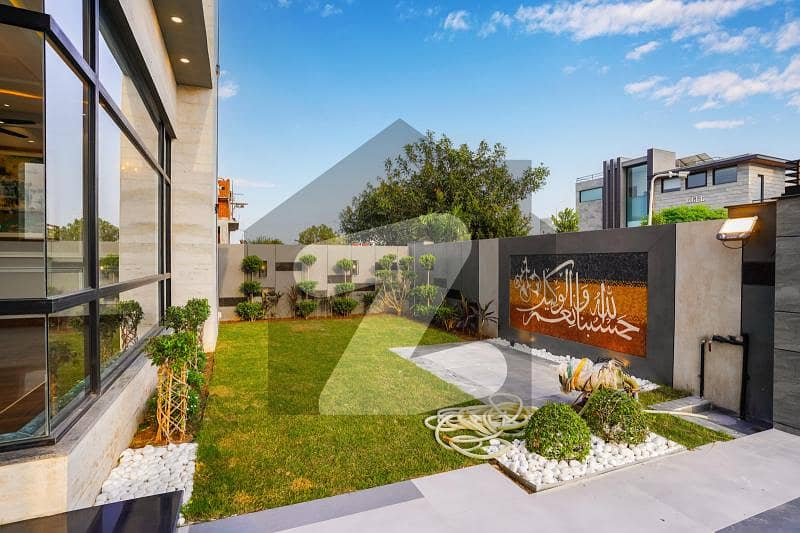 10 Marla Modern House For Sale- In Dha Phase 8 Ex Air Avenue