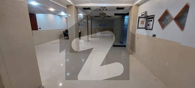 کلفٹن ۔ بلاک 8 کلفٹن,کراچی میں 5 مرلہ دفتر 1.3 لاکھ میں کرایہ پر دستیاب ہے۔