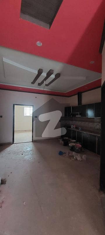 حاجی پورہ روڈ سیالکوٹ میں 4 کمروں کا 2 مرلہ مکان 80.0 لاکھ میں برائے فروخت۔