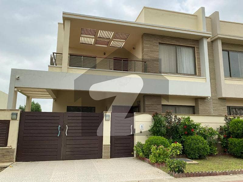 Precinct 6,250 square yards 5bedroom ready to move villa available for rent in Bahria Town Karachi