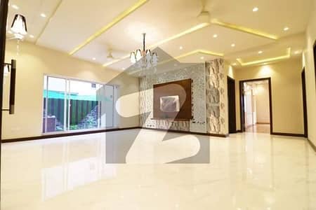 1 Kanal Most Luxury House With Basement Available